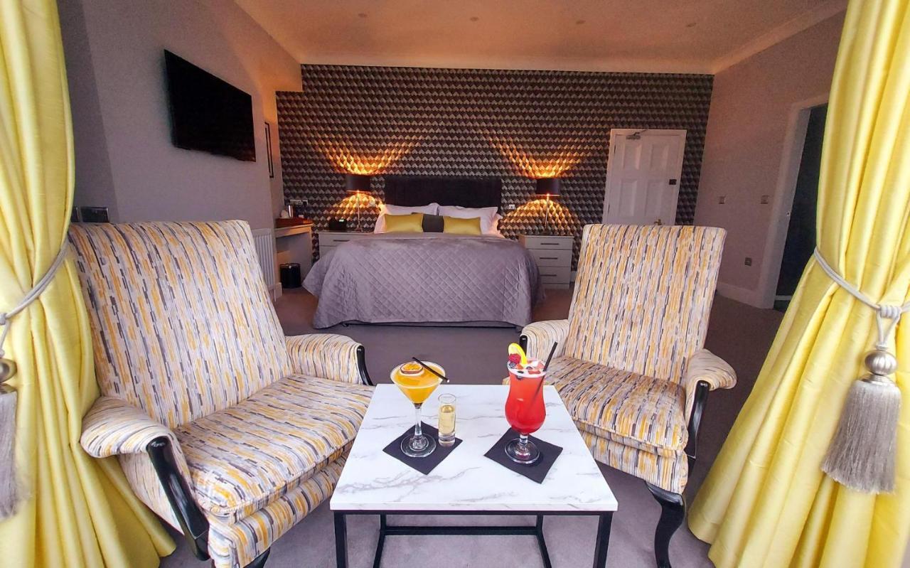 קלית'ורפס Kingsway Hotel. מראה חיצוני תמונה